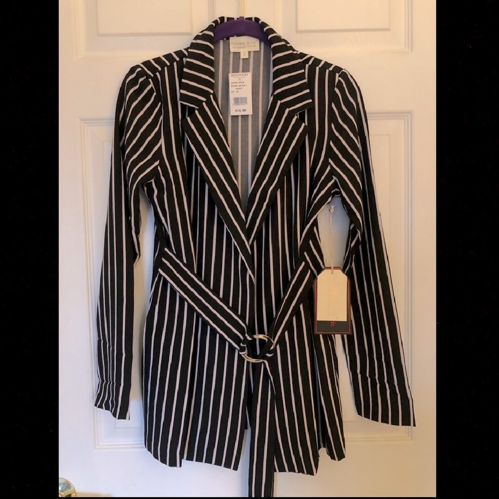 Women’s Small Striped Wrap Blazer *New*